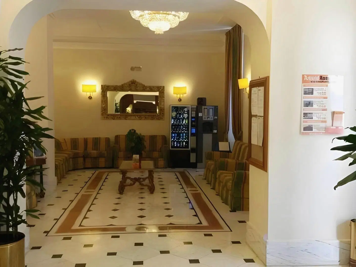 Hotel Lux LOUNGE_LOBBY