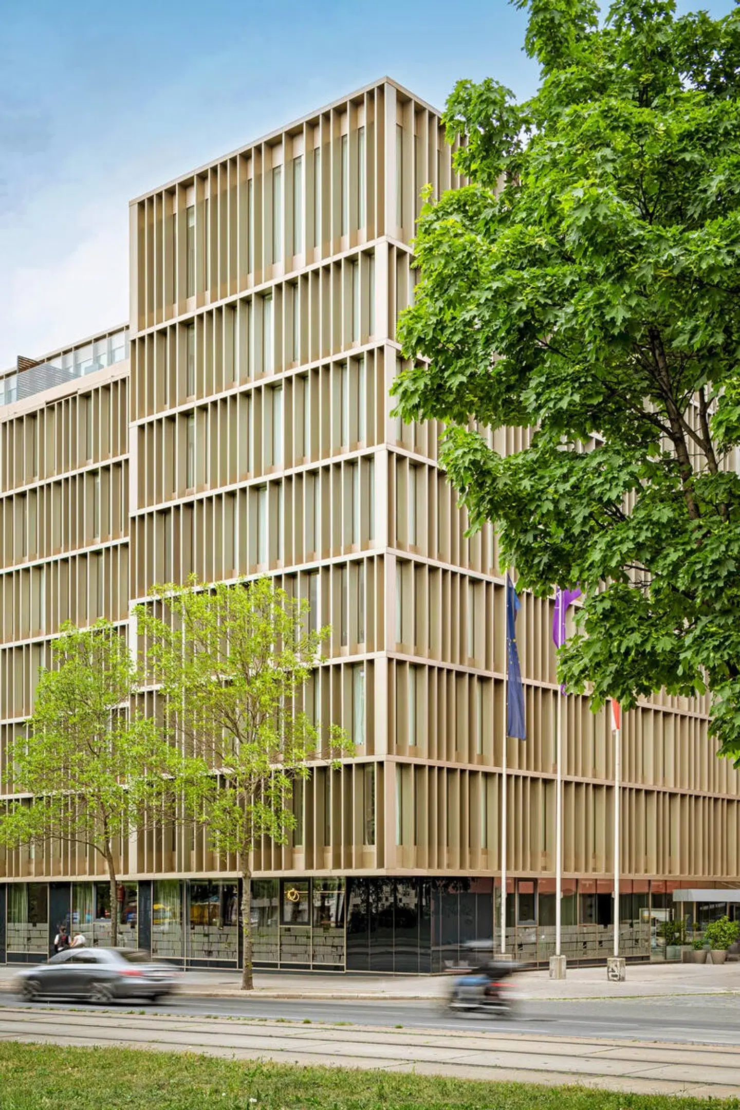 Crowne Plaza by IHG Vienna EXTERIOR