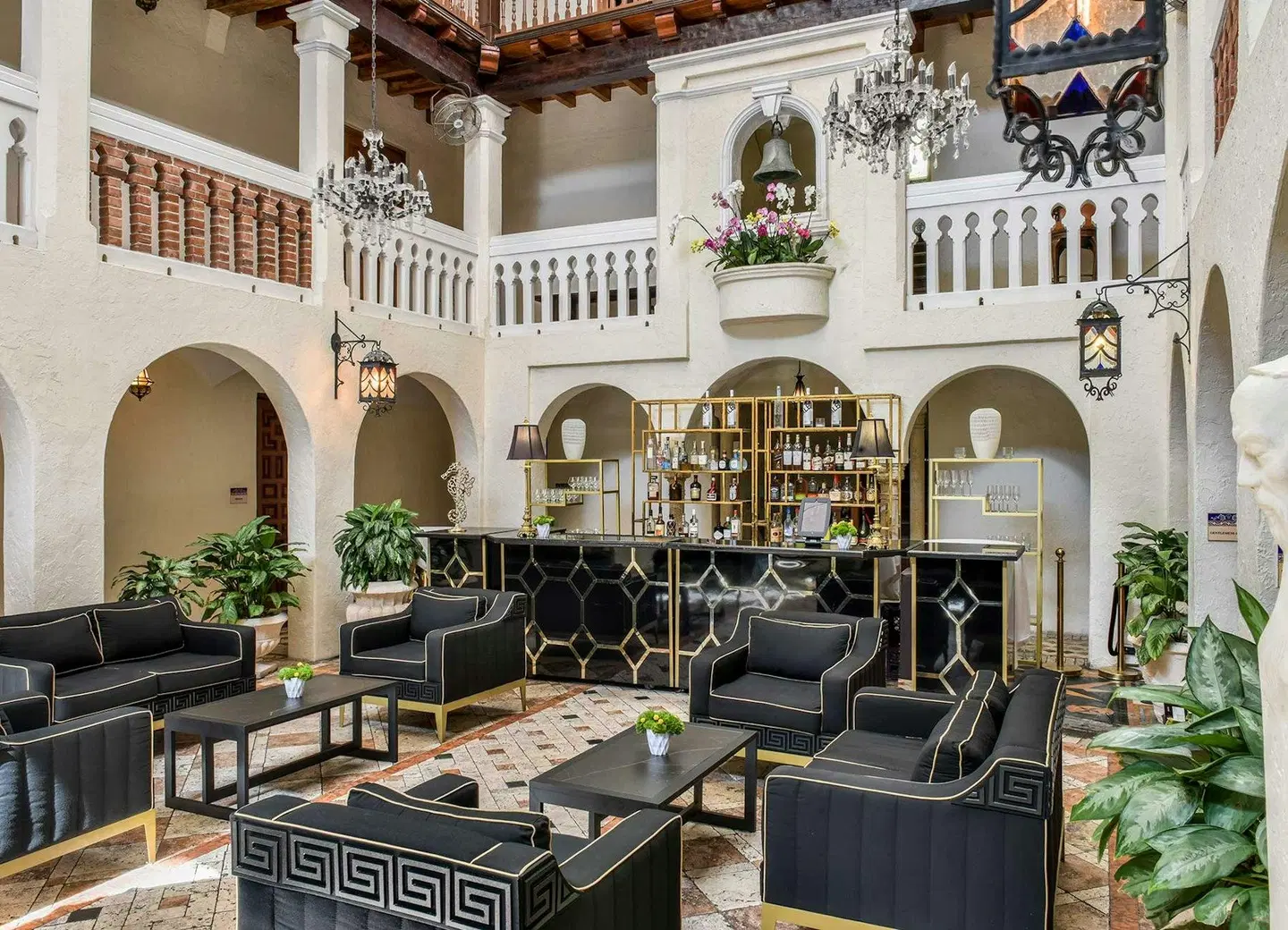 The Villa Casa Casuarina (ex Villa by Barton G) LOUNGE_LOBBY