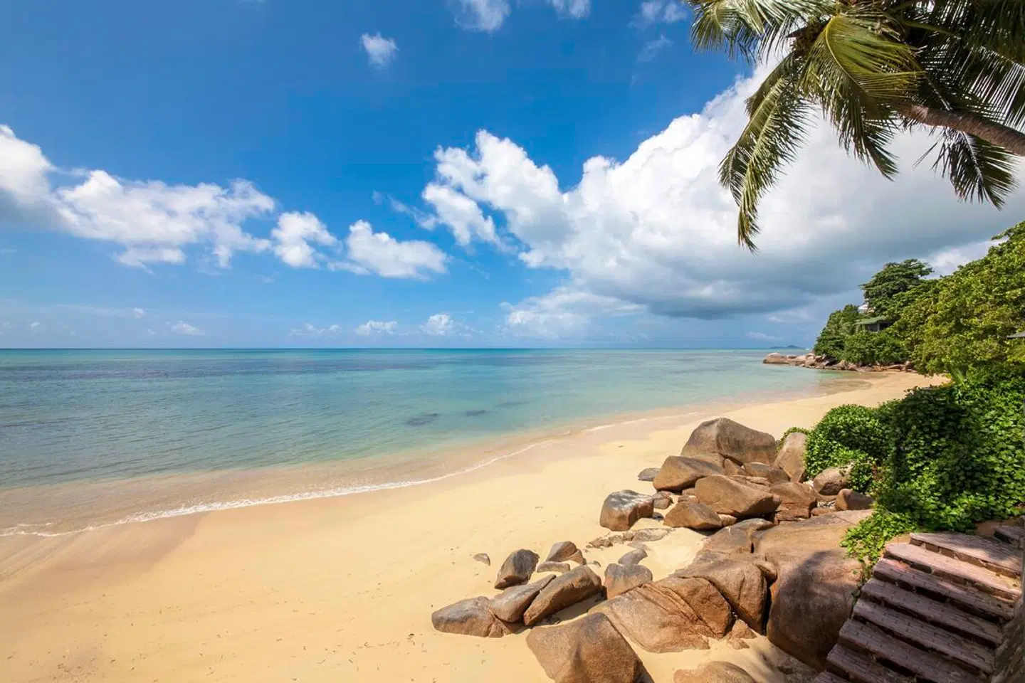 Coco de Mer & Black Parrot Suites Strand