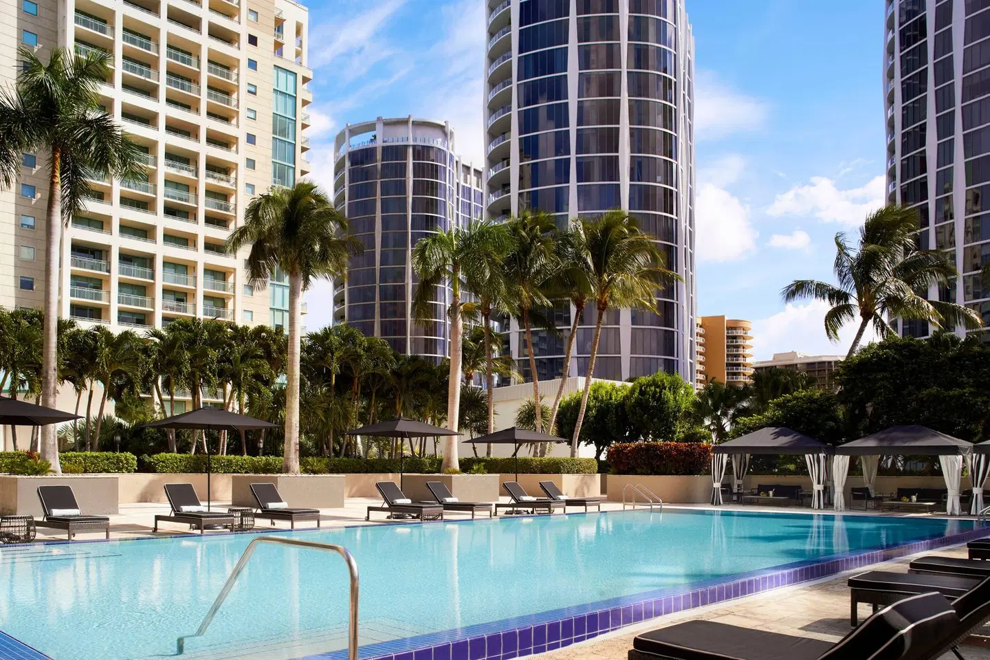 The Ritz-Carlton Coconut Grove, Miami OUTDOOR_POOL