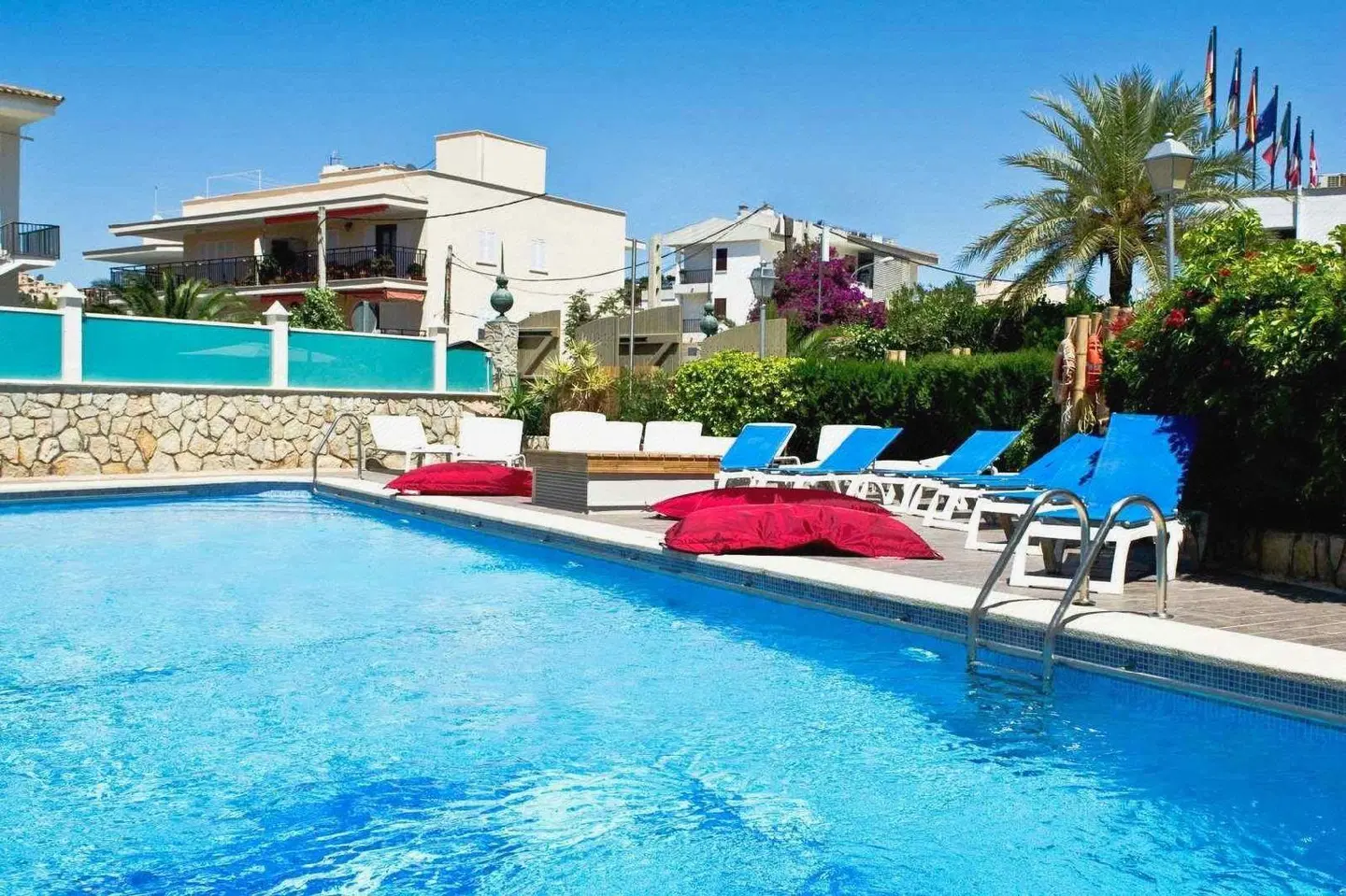 Playas del Rey OUTDOOR_POOL