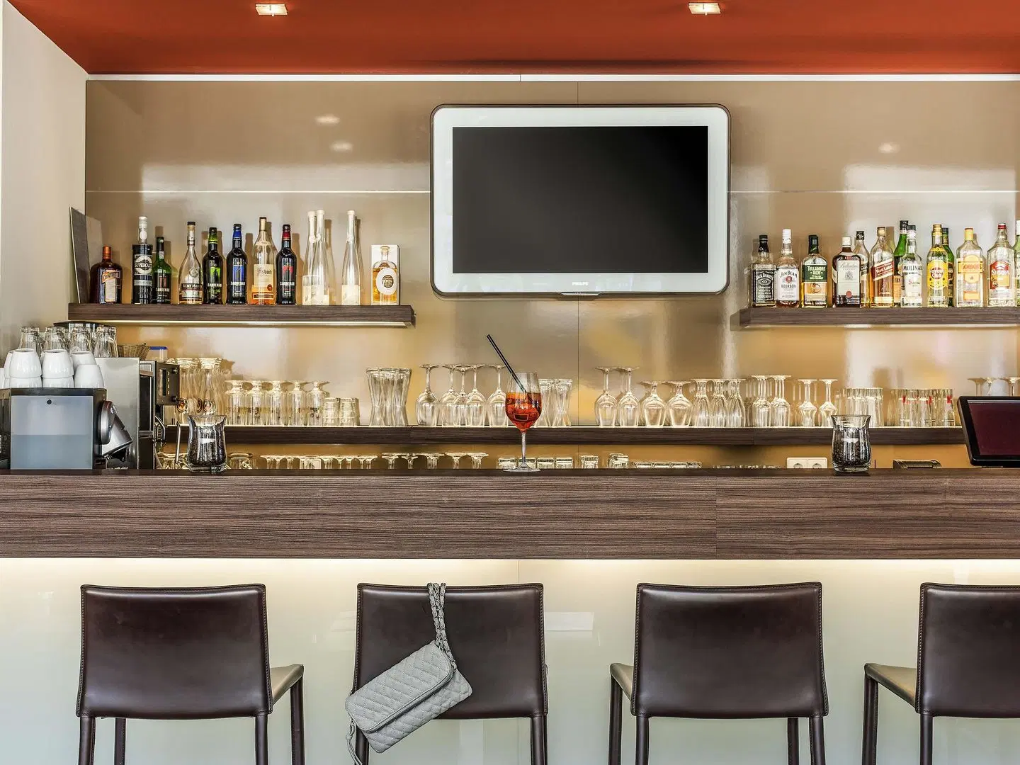 ibis Friedrichshafen Airport Messe Bar