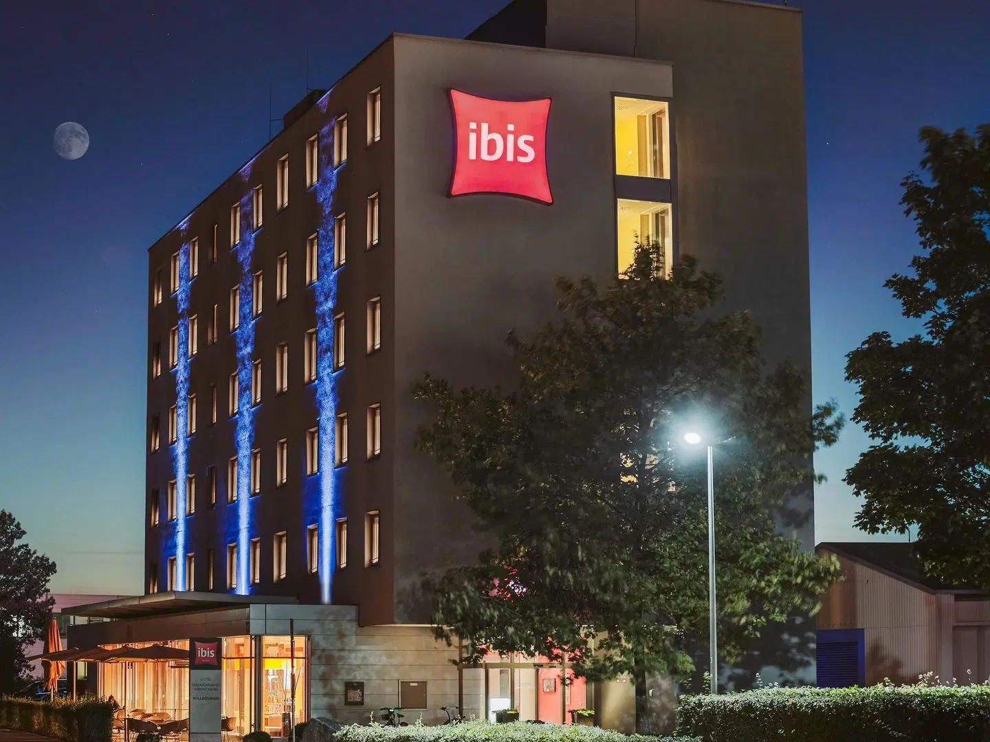 ibis Friedrichshafen Airport Messe EXTERIOR