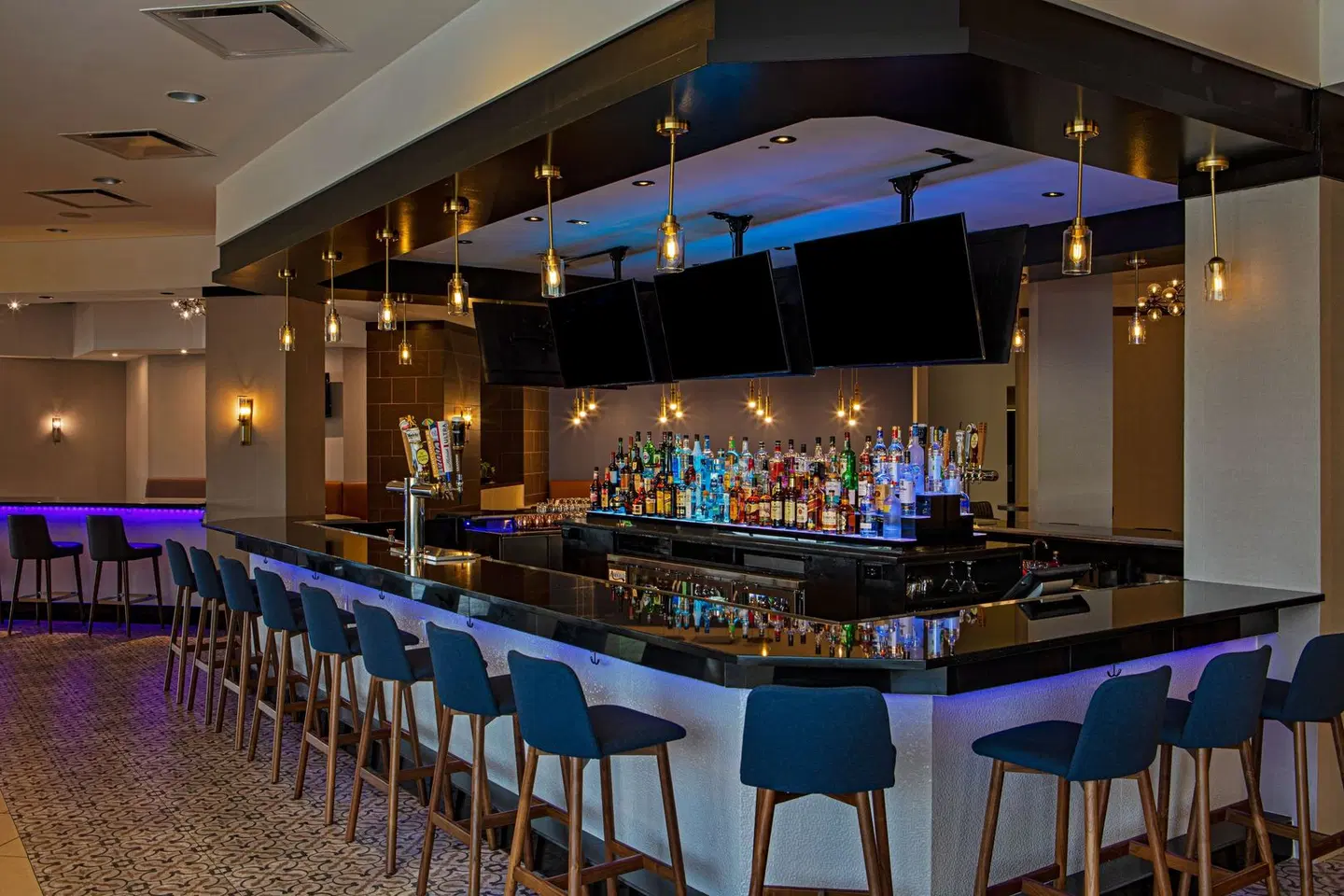 Sheraton Edison Bar