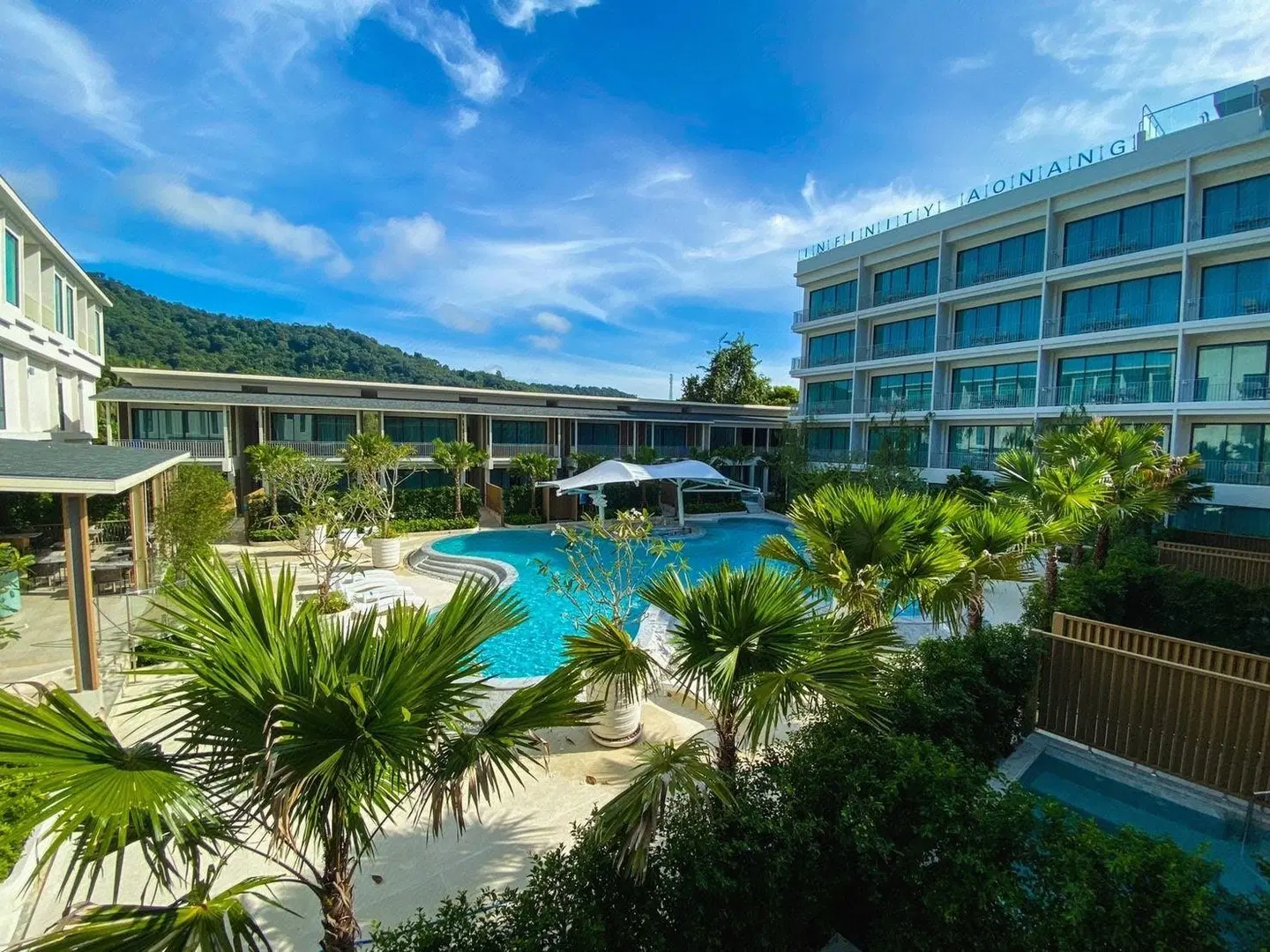 Infinity Aonang Krabi Hotel EXTERIOR