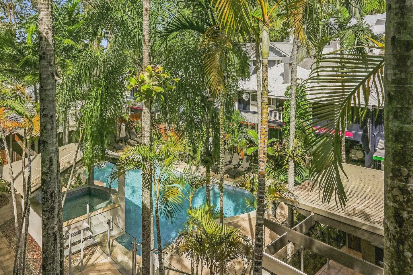 Paradise On The Beach Resort Garten