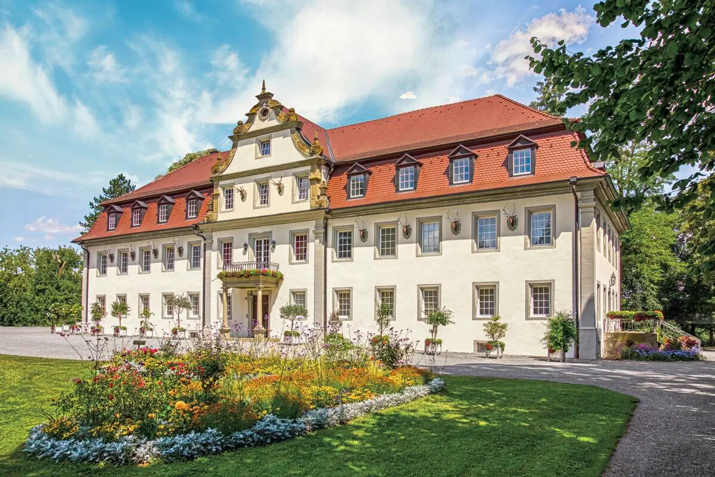 Wald & Schlosshotel Friedrichsruhe EXTERIOR