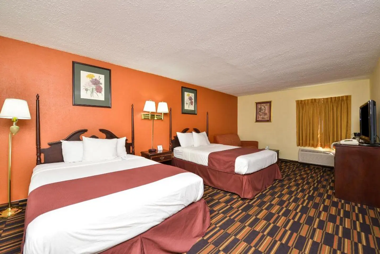 Red Carpet Inn - Newark Airport ROOM_EXAMPLE