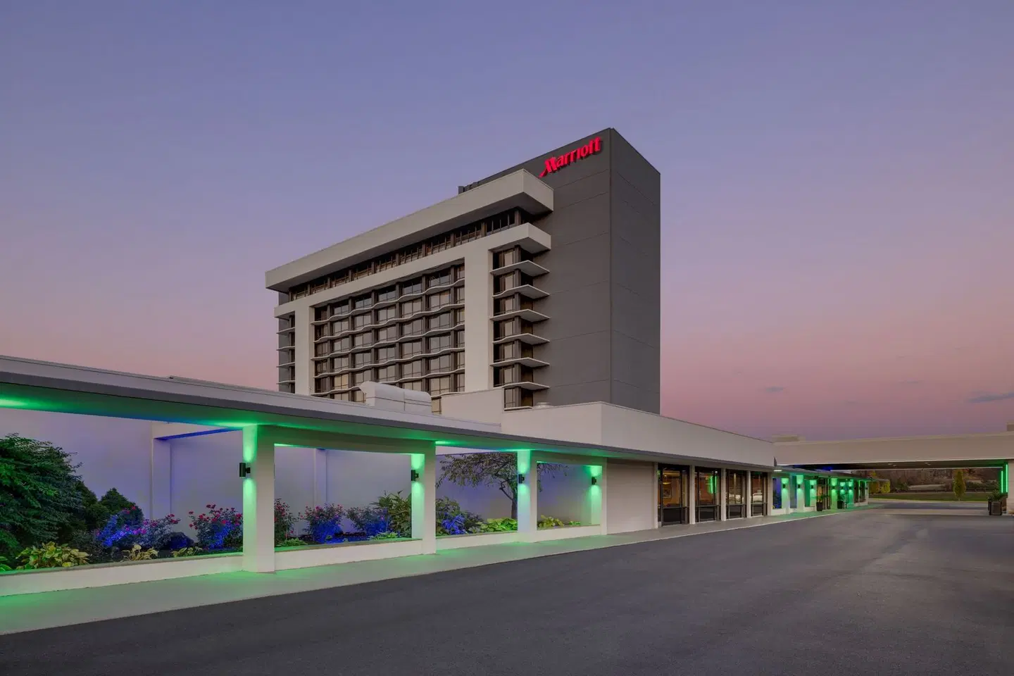 Marriott Saddle Brook EXTERIOR