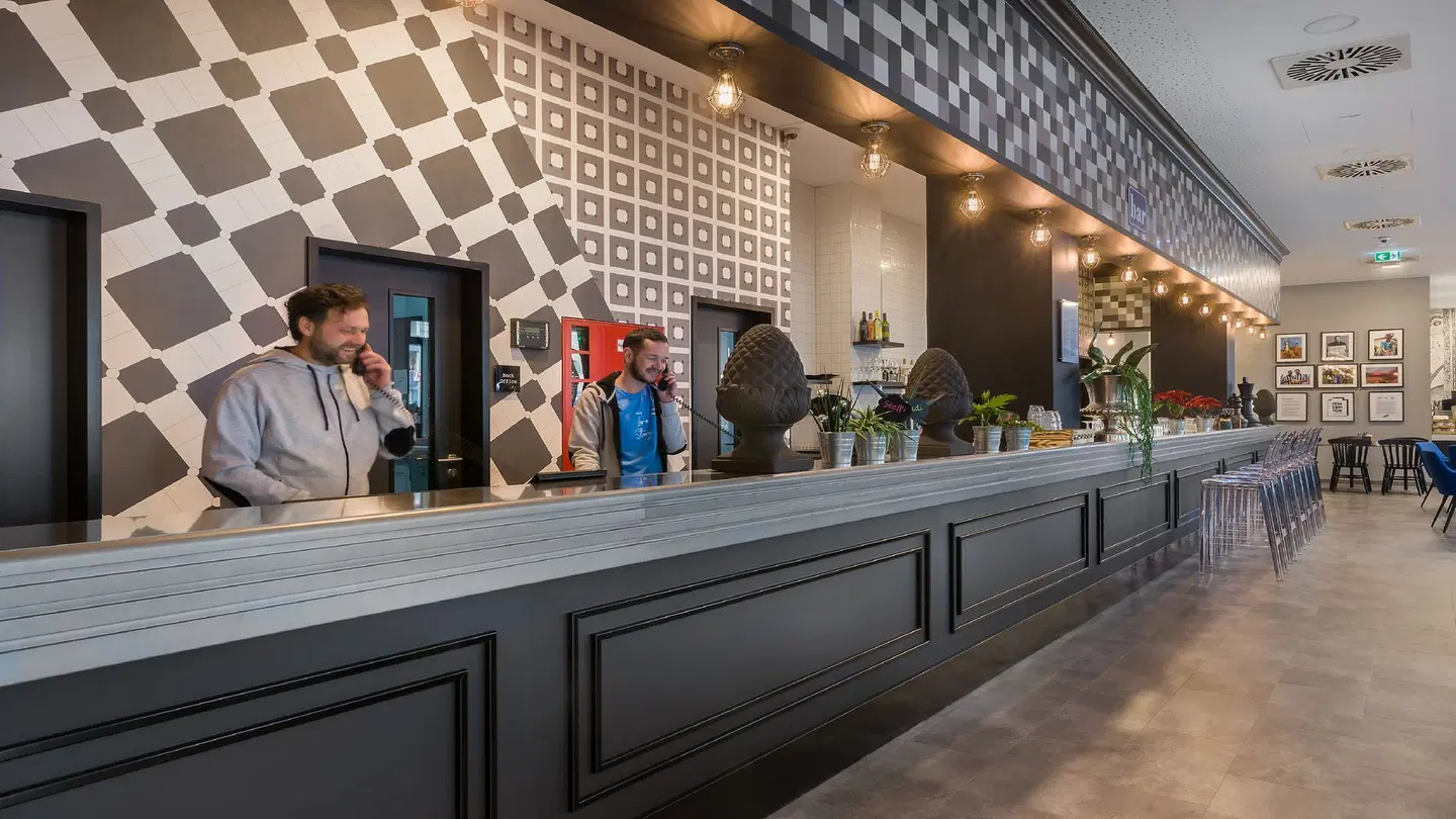 Holiday Inn - the niu, Square Mannheim by IHG Bar