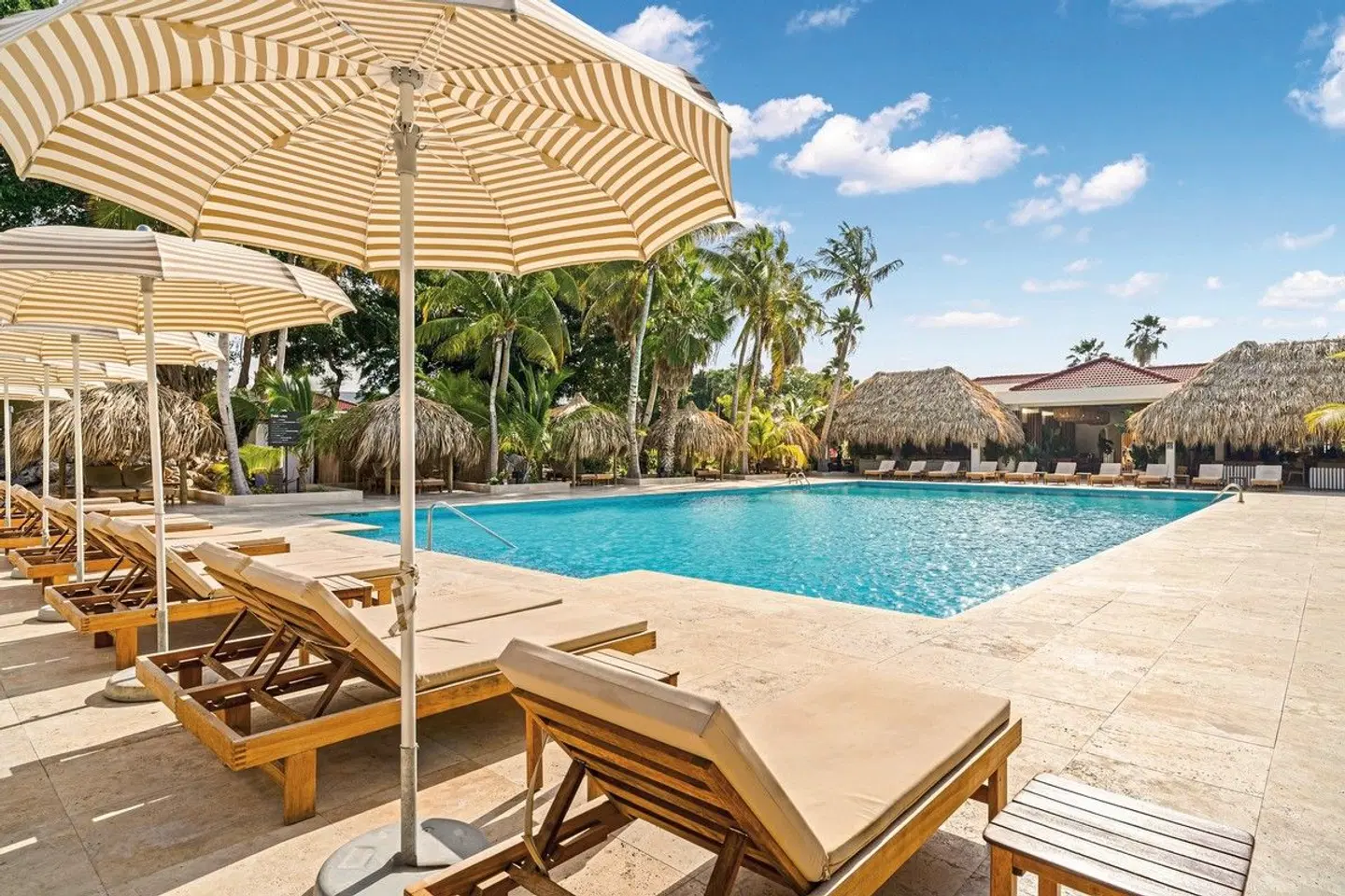 Sonesta Hotels & Resorts Livingstone Curaçao OUTDOOR_POOL
