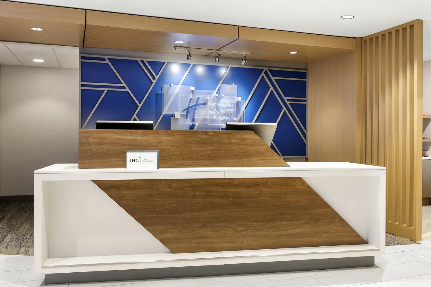 Holiday Inn Express & Suites Linden by IHG ROOM_EXAMPLE