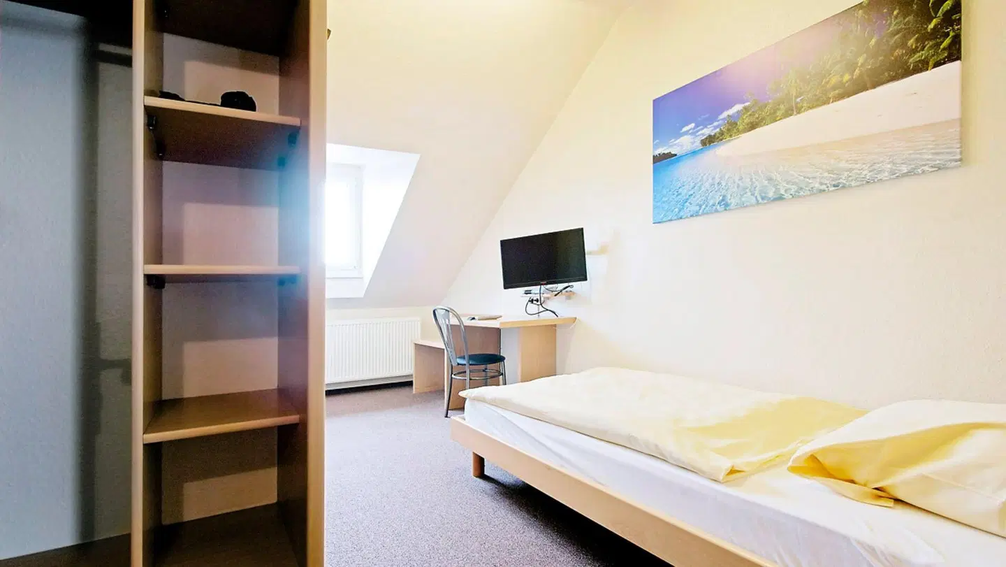 Victoria ROOM_EXAMPLE