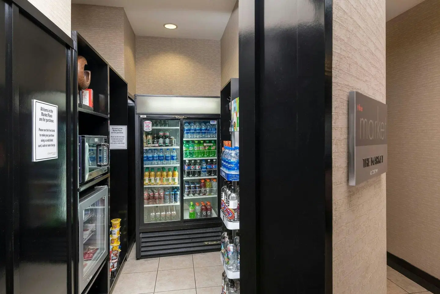 Courtyard by Marriott West Orange Bar