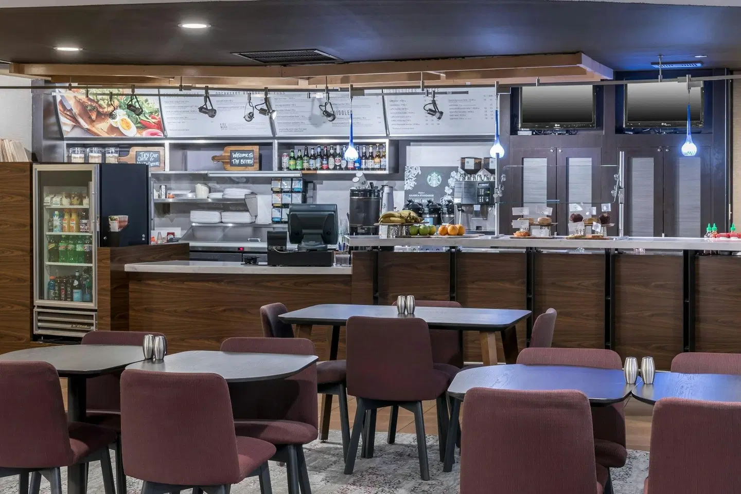 Courtyard by Marriott West Orange Bar