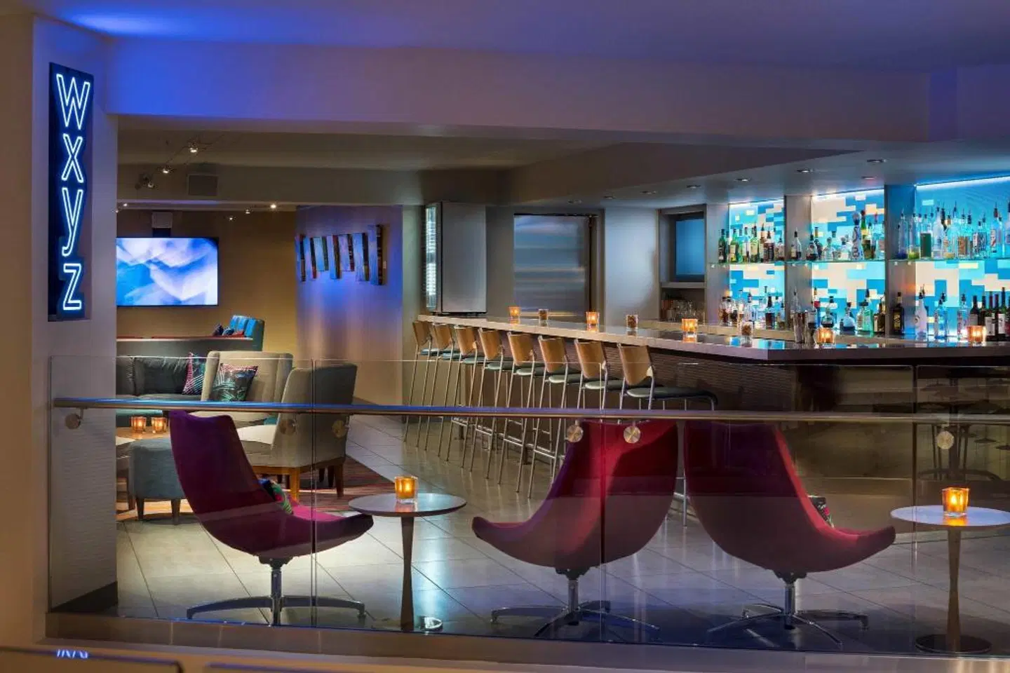 Aloft Scottsdale Bar
