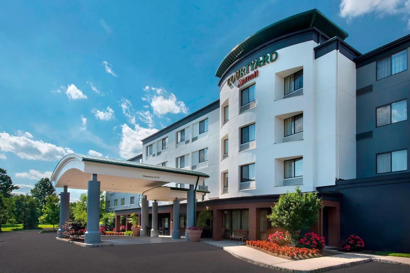 Courtyard by Marriott Lebanon EXTERIOR