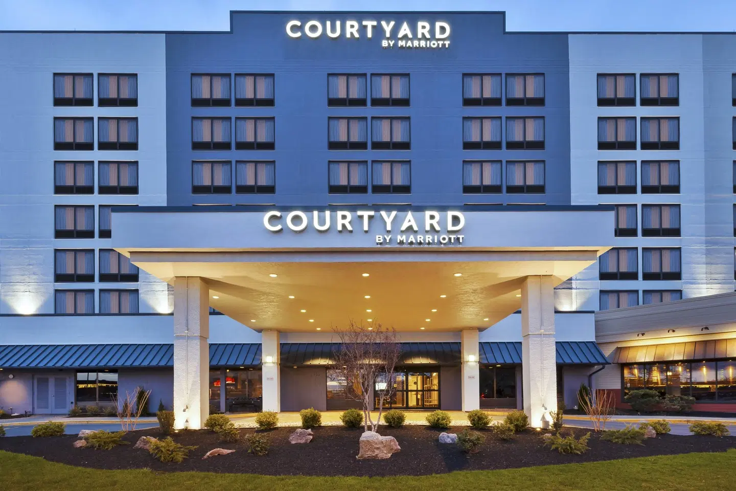 Courtyard by Marriott Secaucus Meadowlands EXTERIOR
