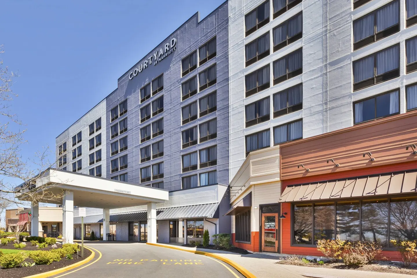 Courtyard by Marriott Secaucus Meadowlands EXTERIOR