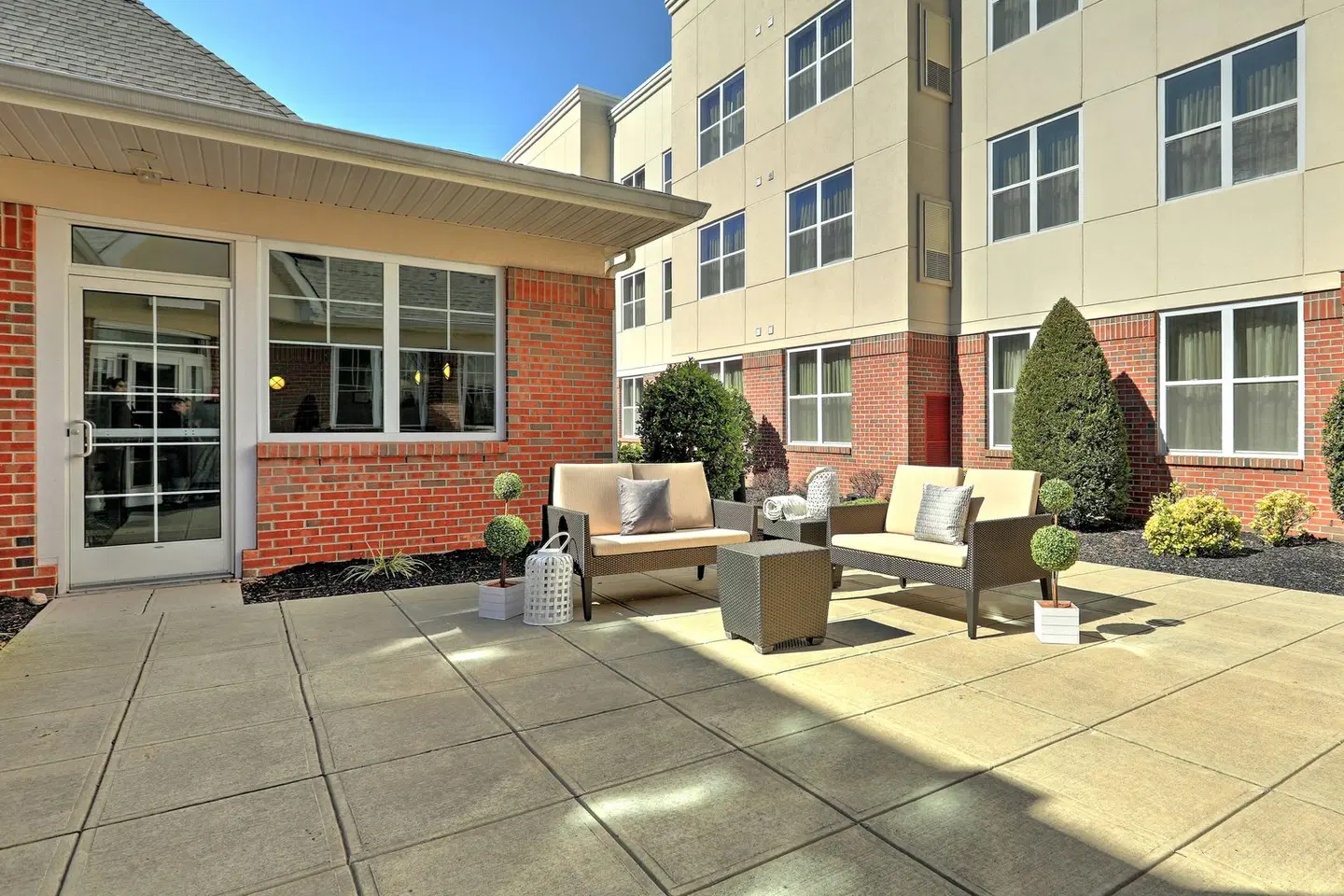 Residence Inn by Marriott Woodbridge Edison/Raritan Center Terrasse