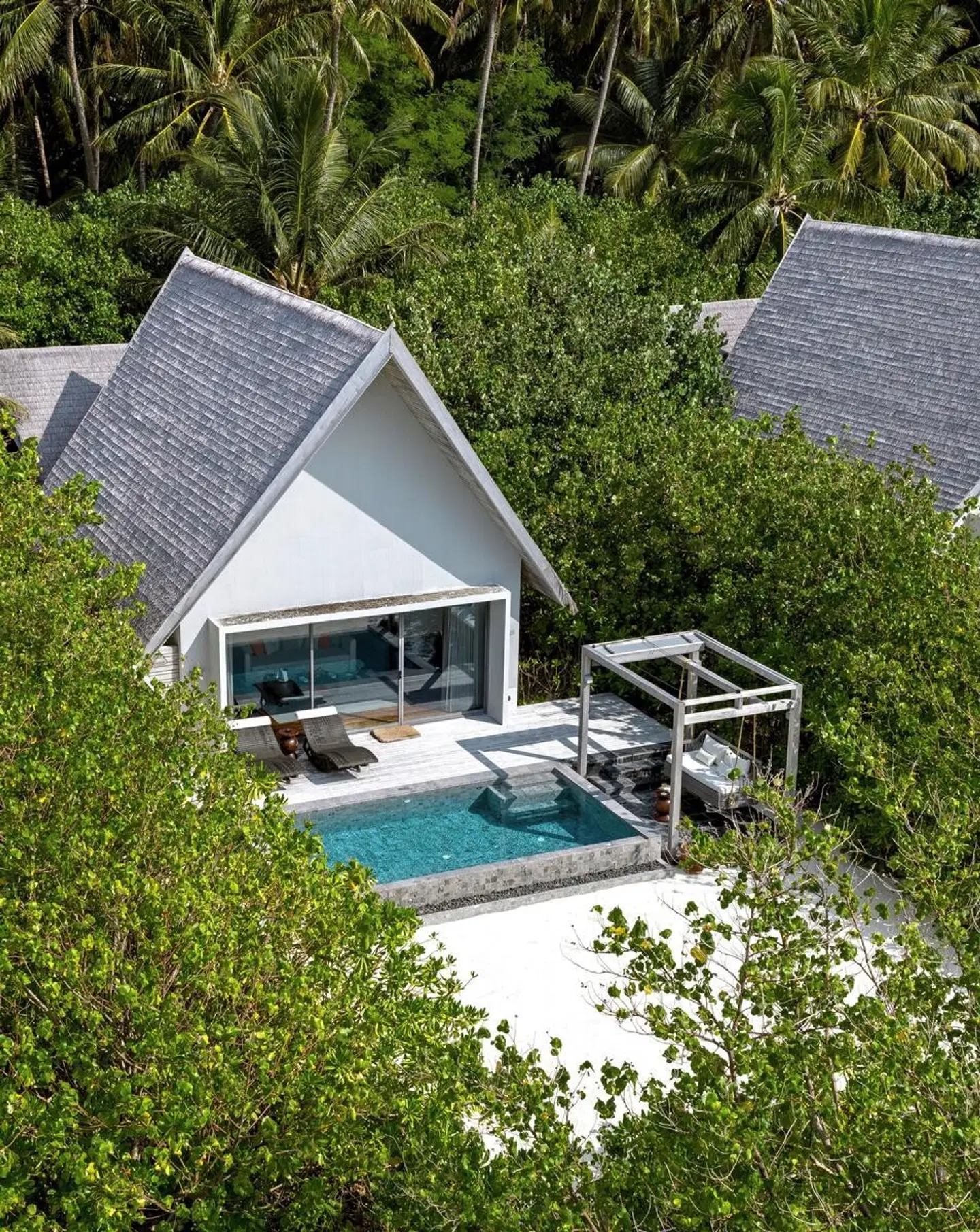 Madifushi Private Island EXTERIOR