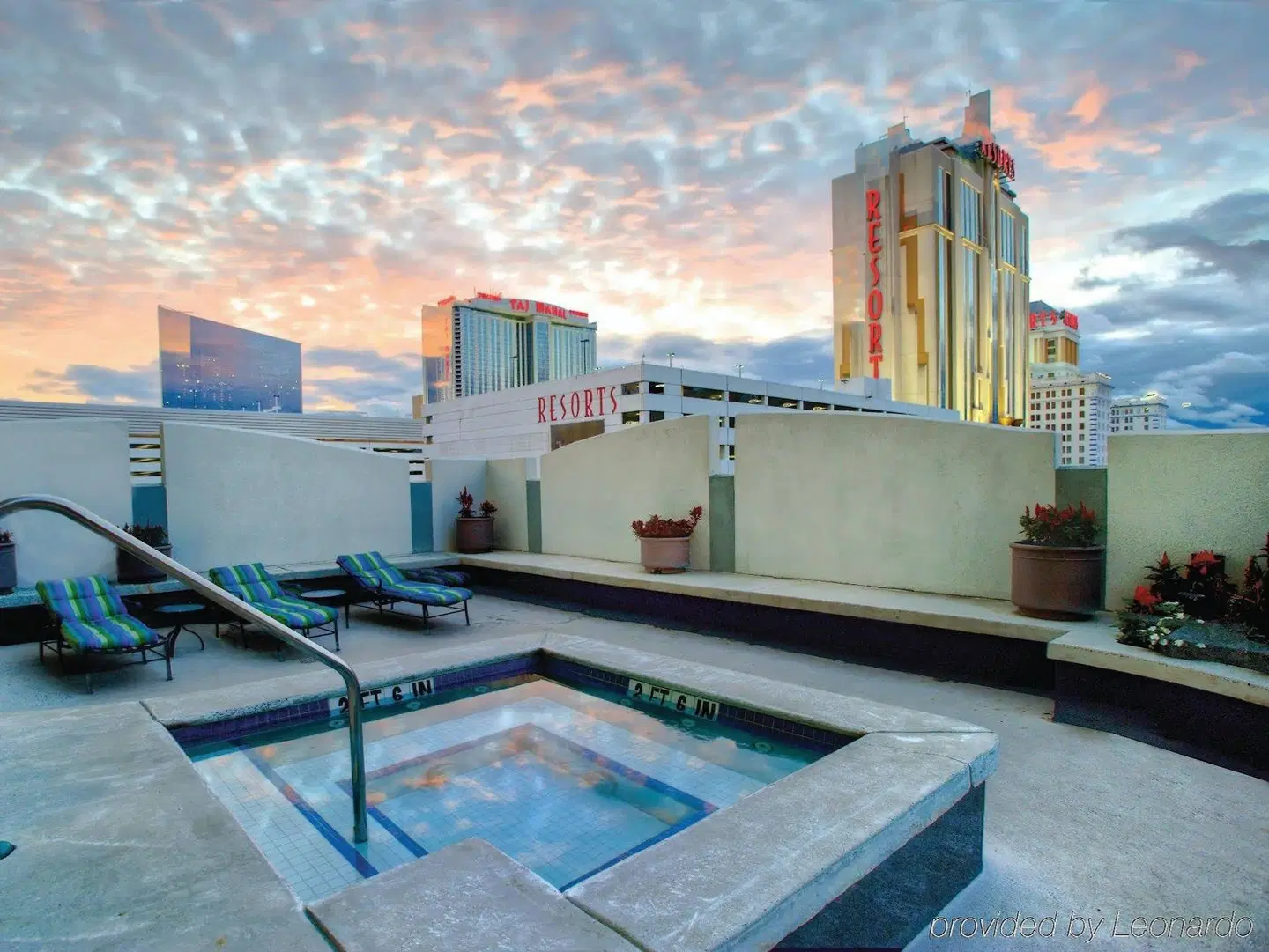 Wyndham Skyline Tower OUTDOOR_POOL