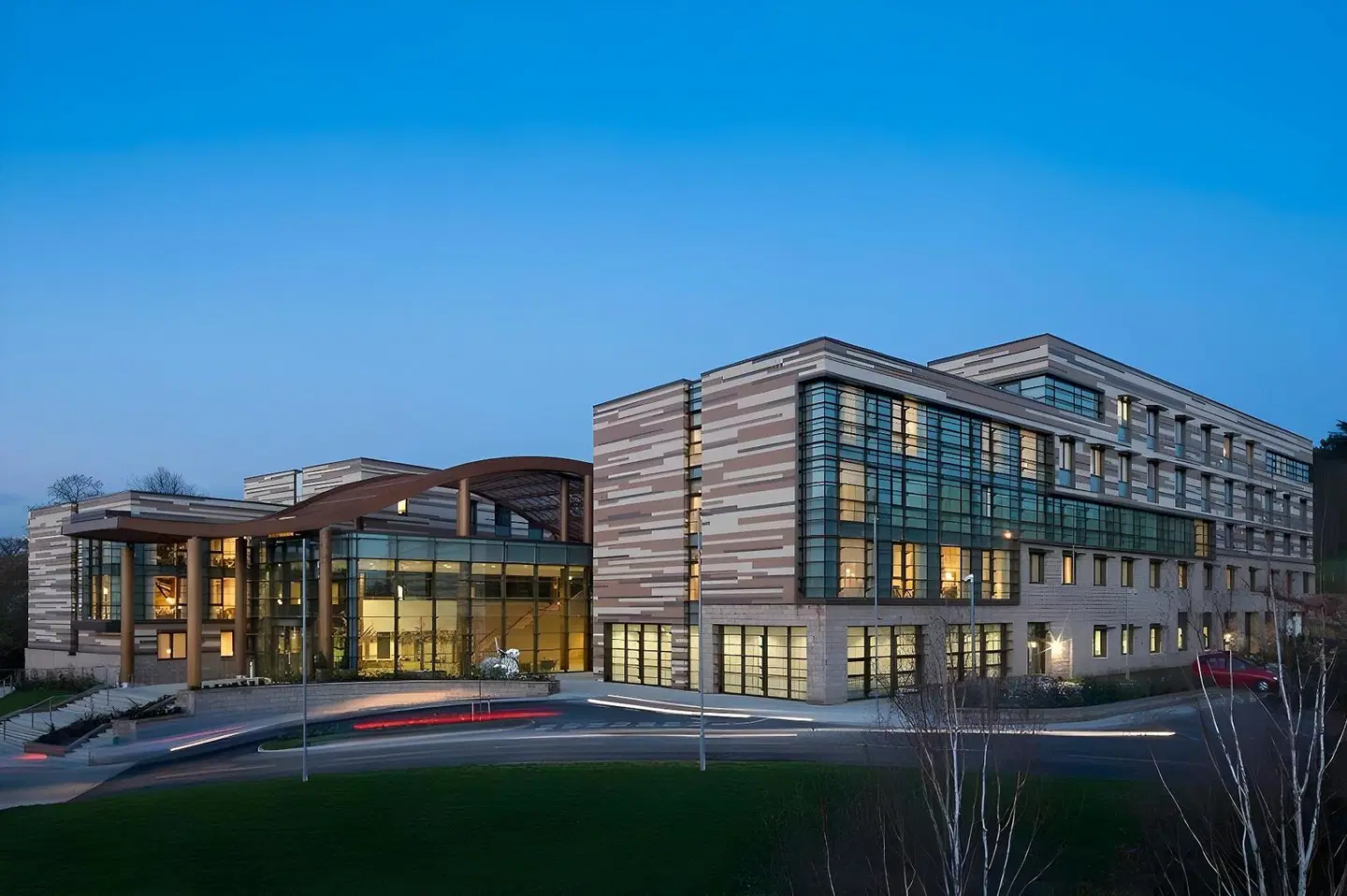 The Orchard Hotel & Restaurant EXTERIOR