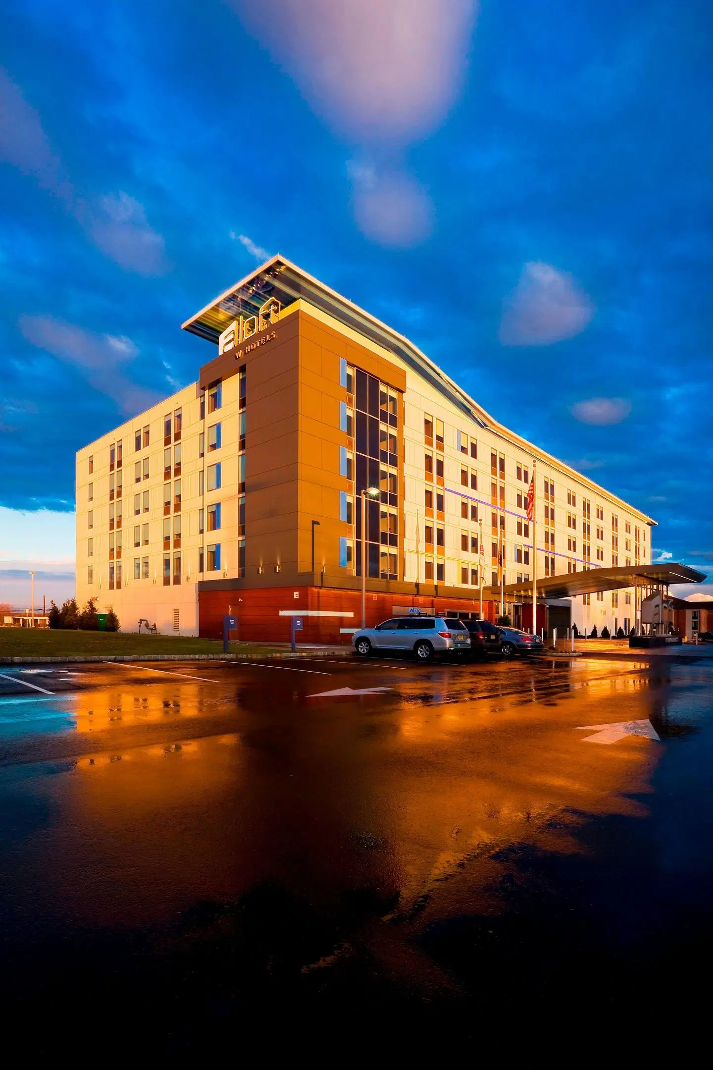 Aloft by Marriott Mount Laurel EXTERIOR