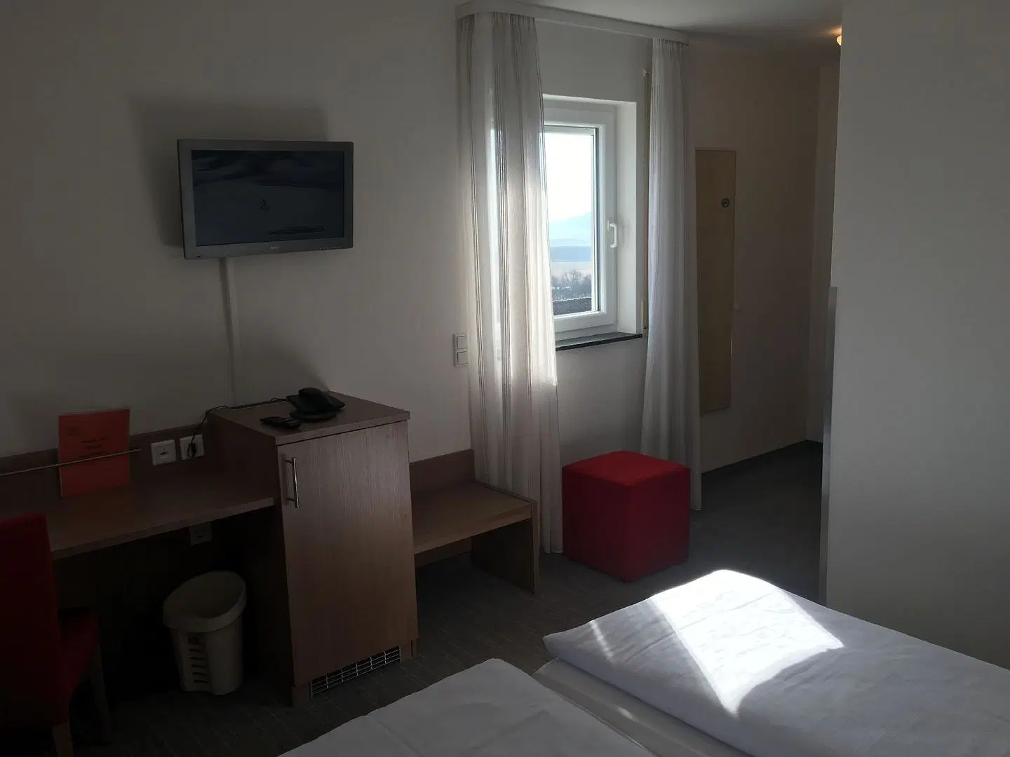 Am Berg ROOM_EXAMPLE