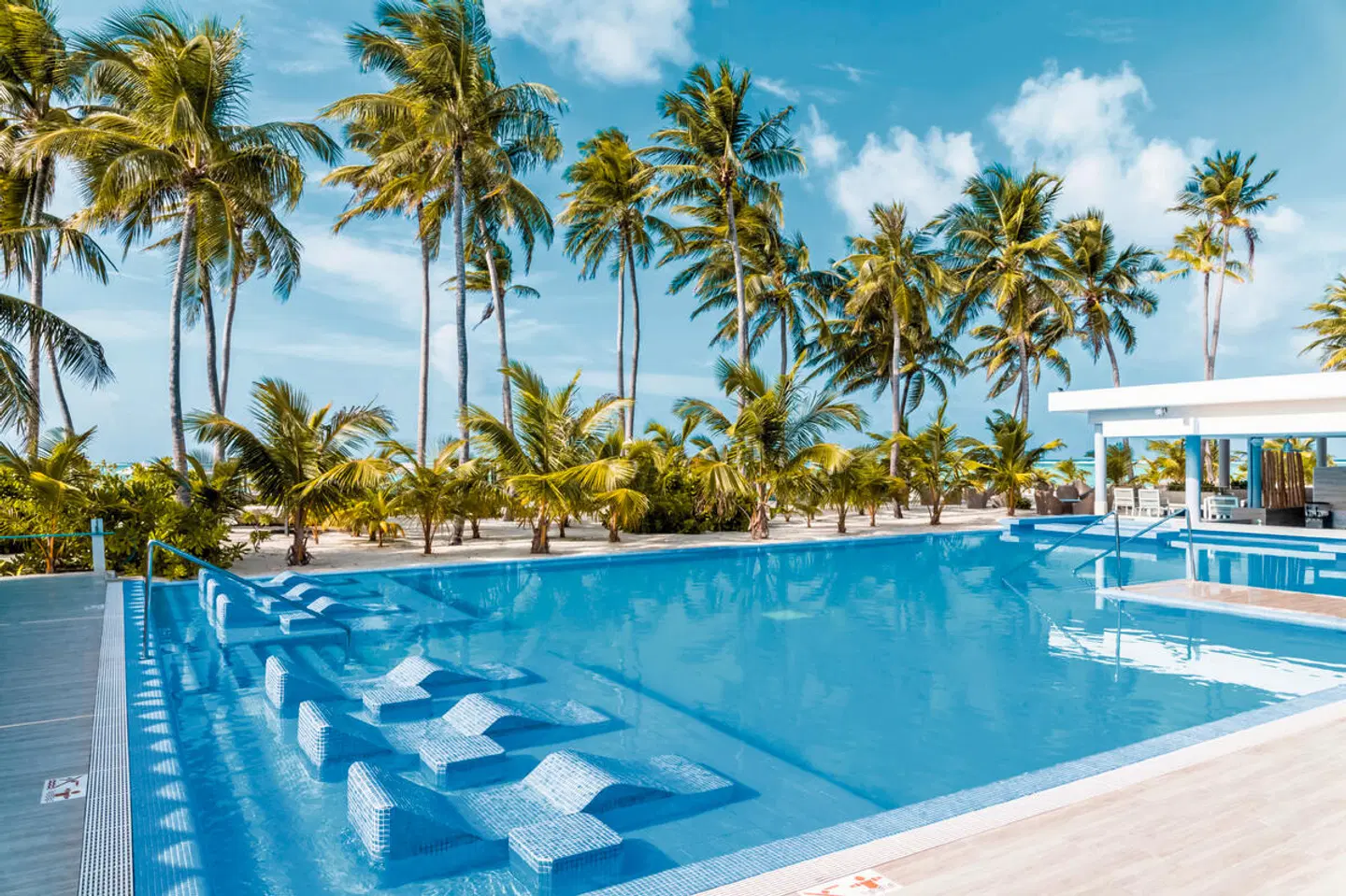 RIU Palace Maldivas OUTDOOR_POOL