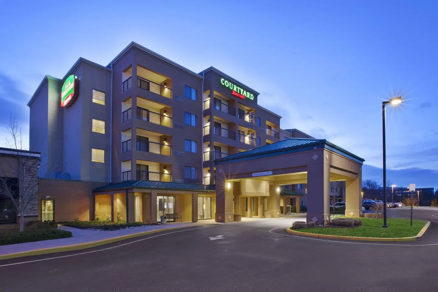 Courtyard by Marriott Somerset EXTERIOR