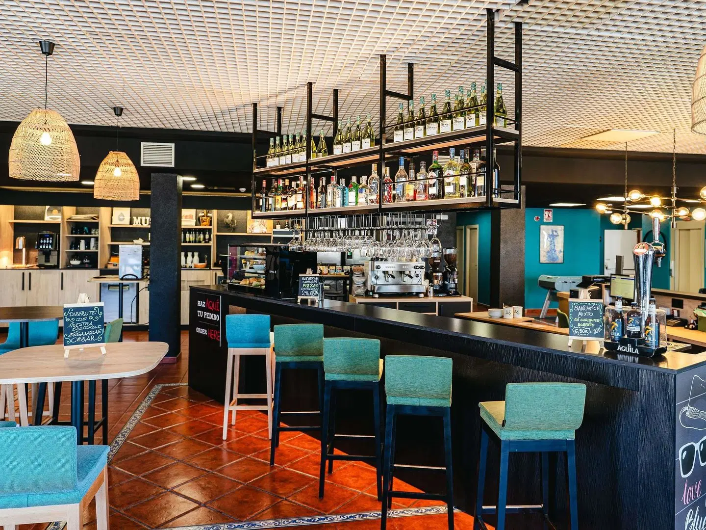 ibis Jerez de La Frontera Bar