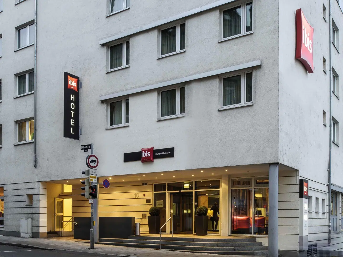ibis Stuttgart Centrum EXTERIOR