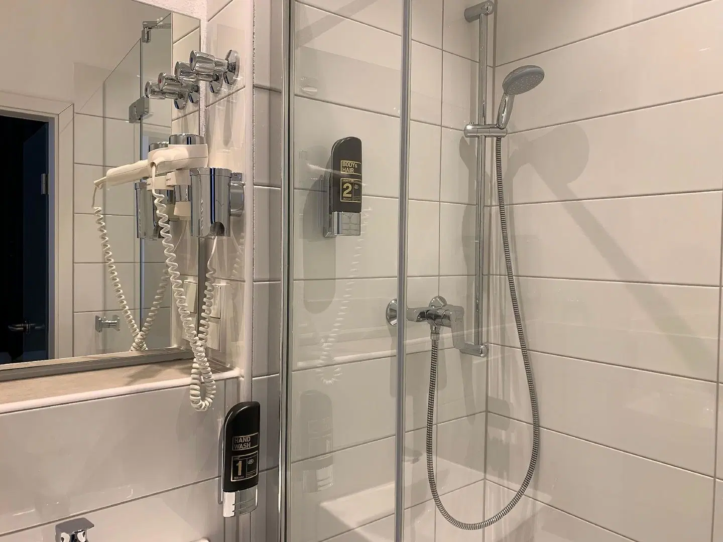 Hotel B54 Heidelberg Badezimmer