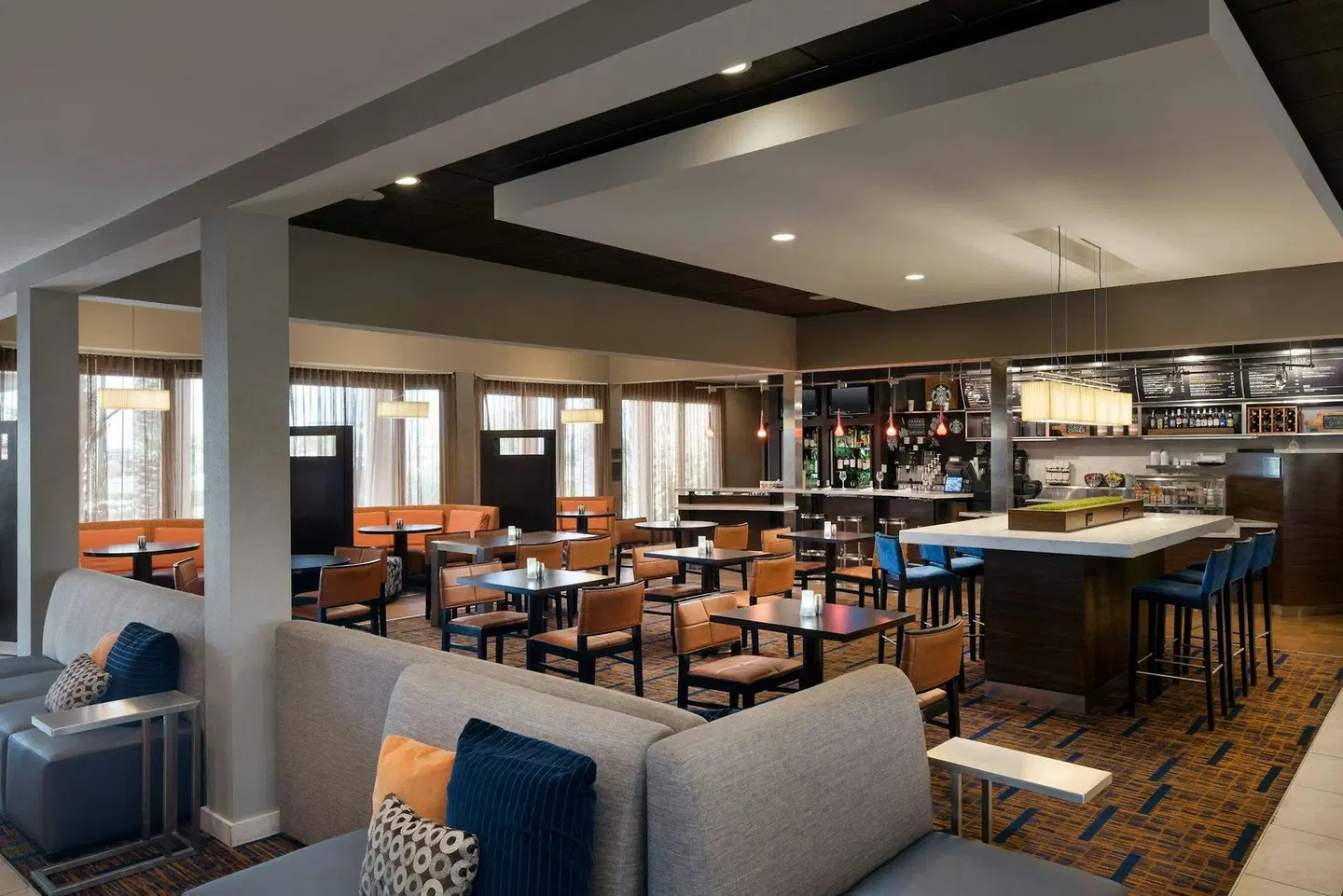 Courtyard by Marriott Tucson Airport Bar
