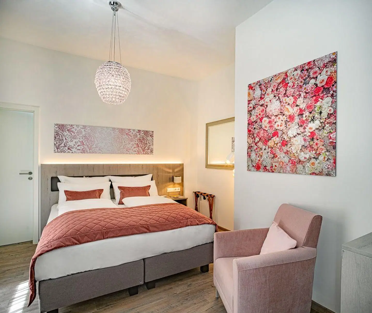 Hotel Rose Baden-Baden ROOM_EXAMPLE