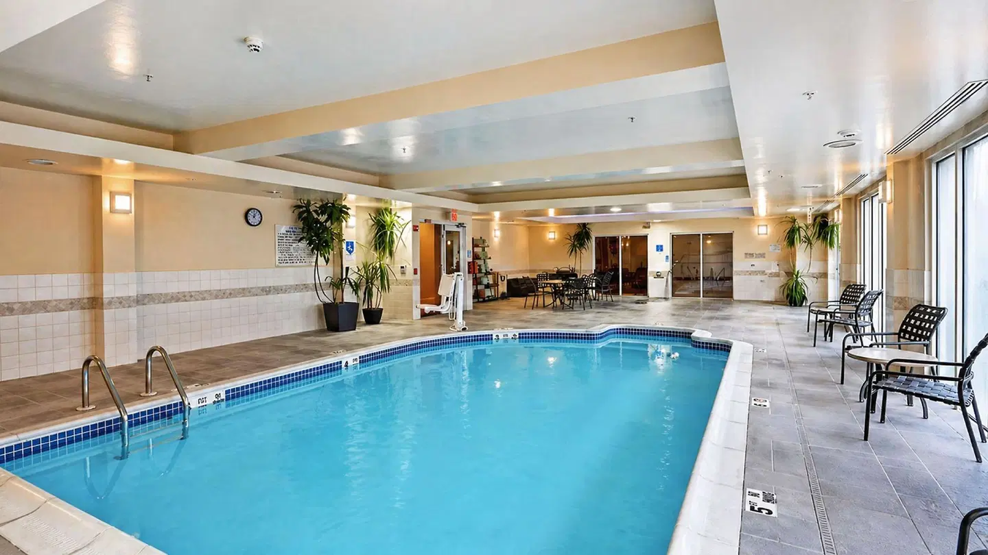 Hilton Garden Inn Ridgefield Park Hallenbad