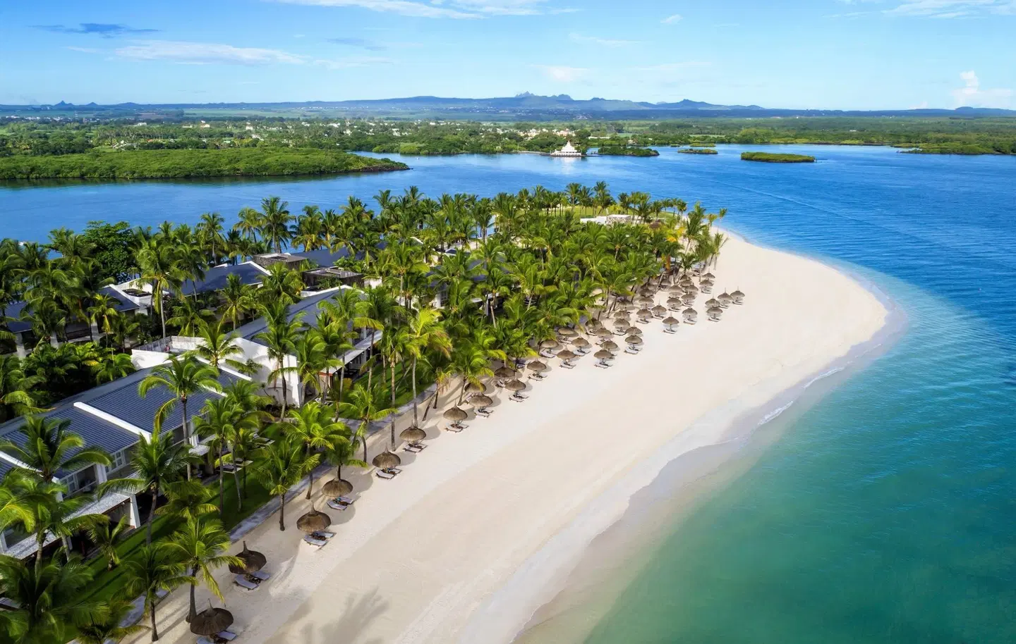 One & Only Le Saint Geran Strand