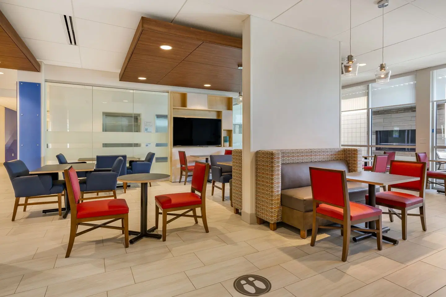 Holiday Inn Express & Suites Phoenix Dwtn - State Capitol by IHG LOUNGE_LOBBY