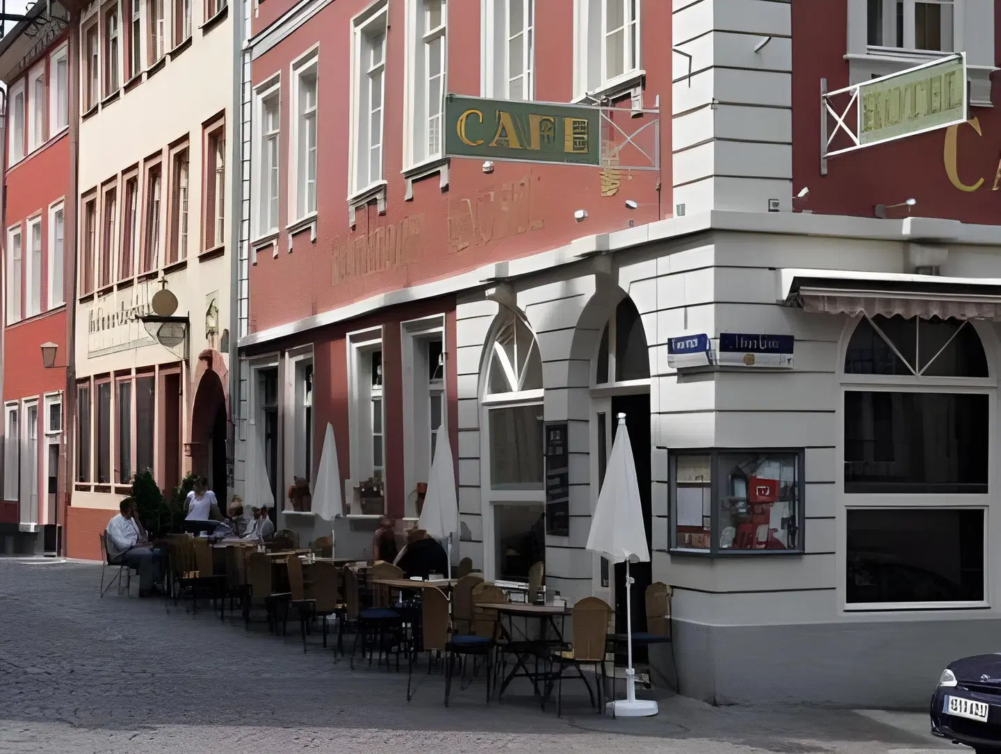 Vier Jahreszeiten EXTERIOR