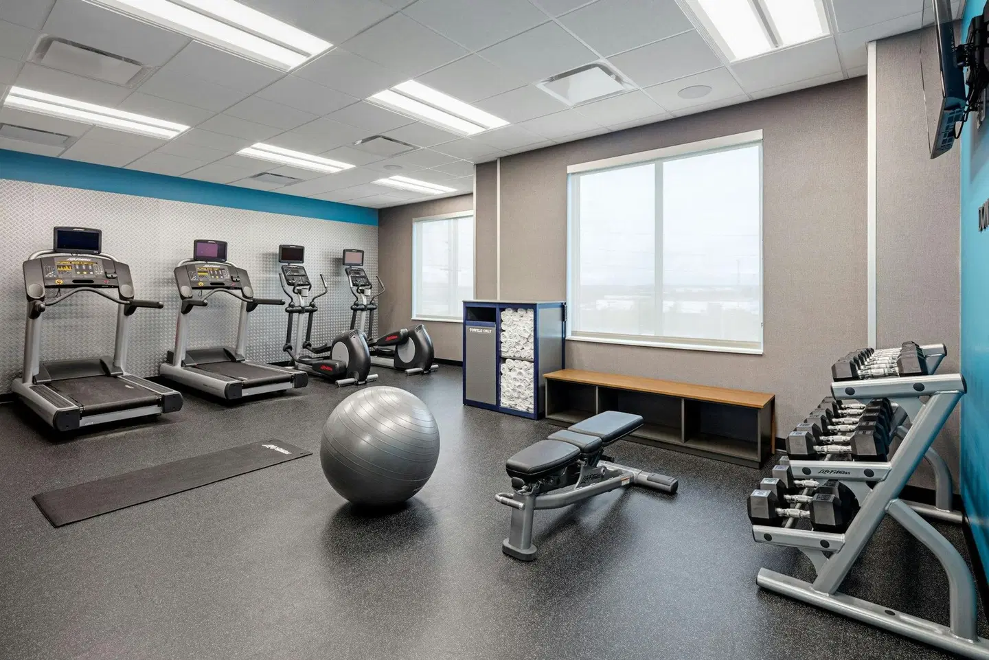 Fairfield by Marriott Inn & Suites North Bergen SPORTS_AND_LEISURE