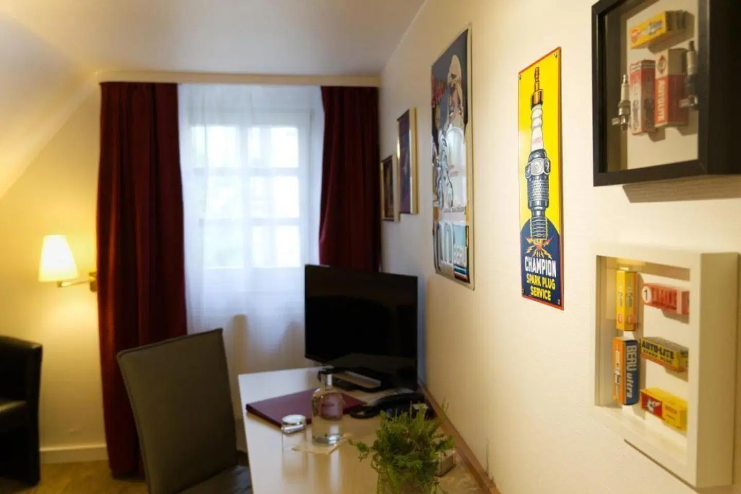 Reinhardts ROOM_EXAMPLE
