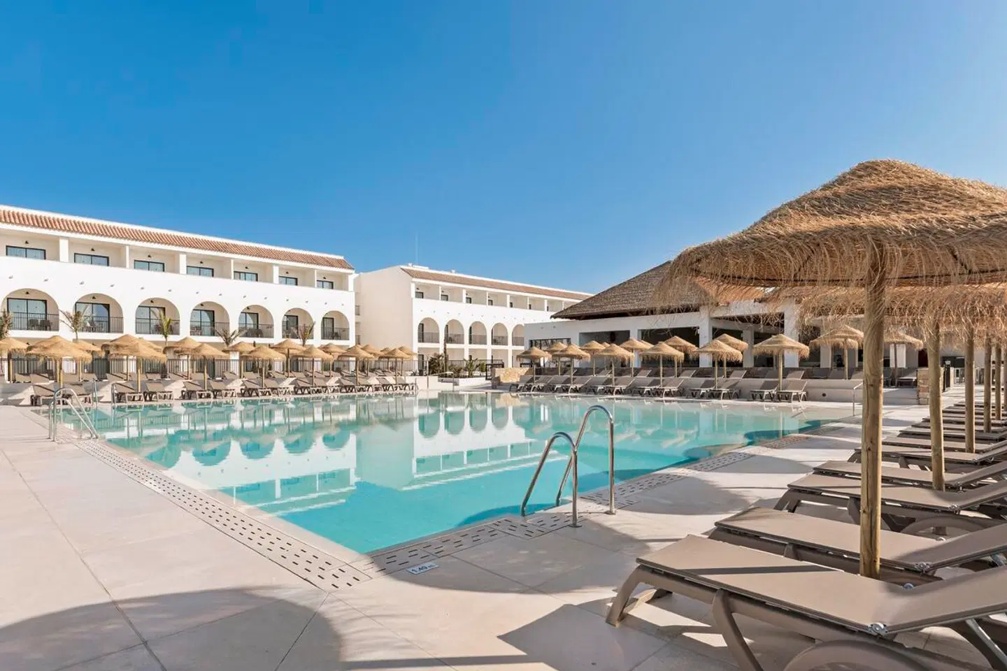 Best Village Chipiona OUTDOOR_POOL