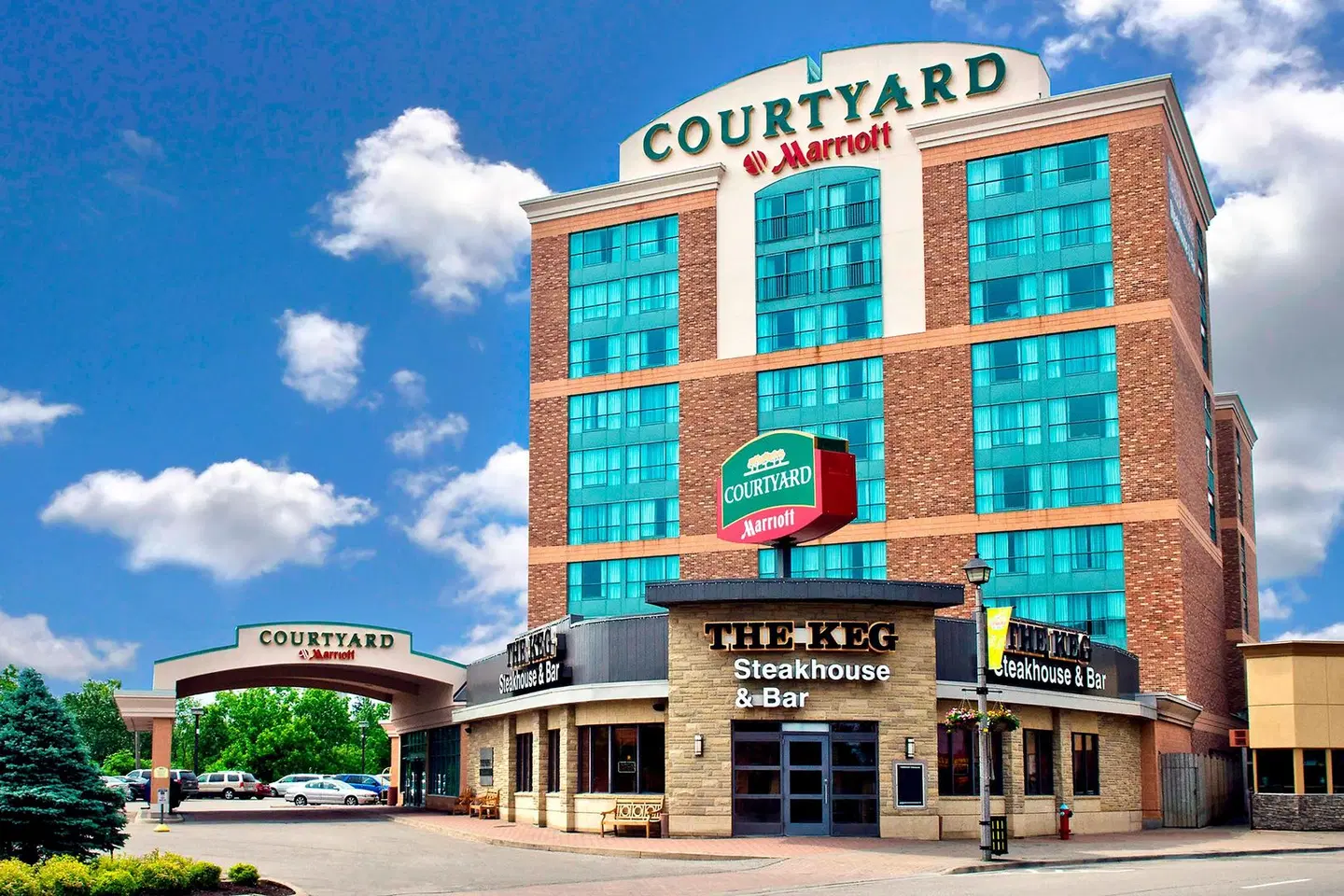 Courtyard by Marriott Niagara Falls EXTERIOR