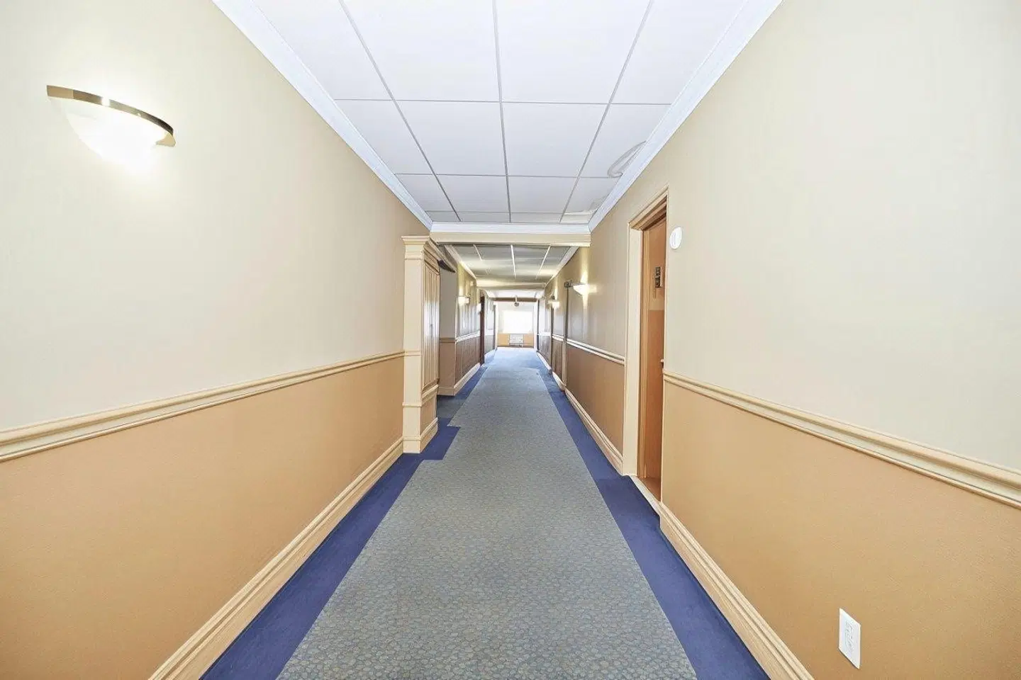 The Glengate Hotel & Suites LOUNGE_LOBBY