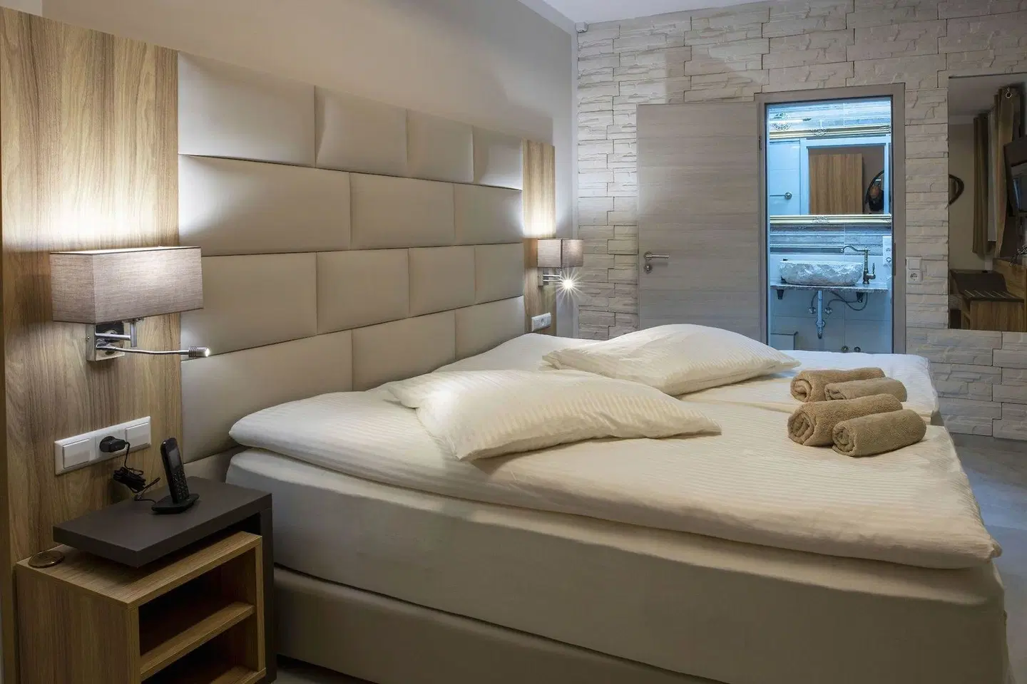 Meteora ROOM_EXAMPLE