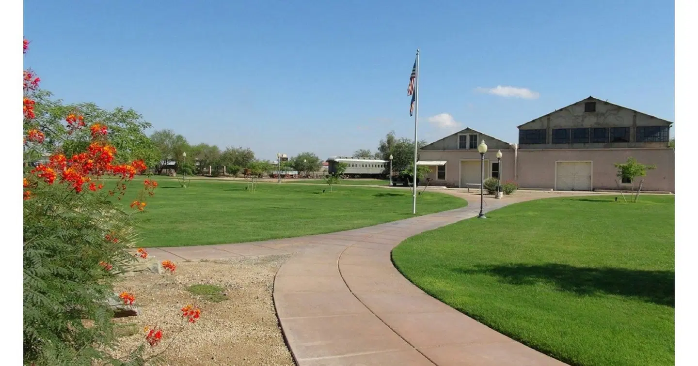 Holiday Inn Yuma by IHG SPORTS_AND_LEISURE