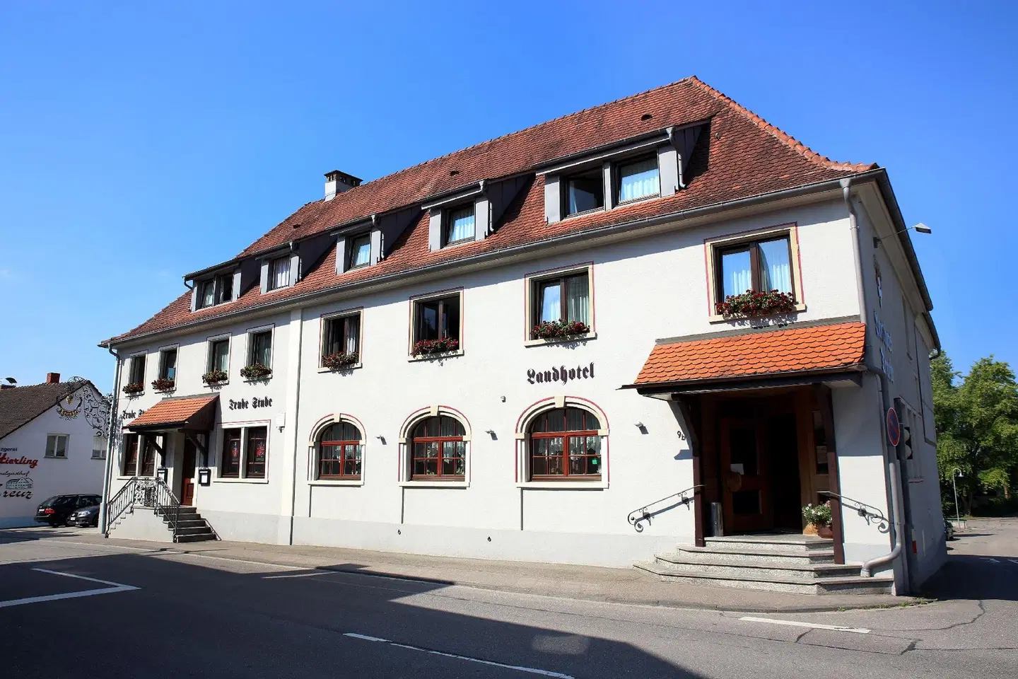 Traube EXTERIOR