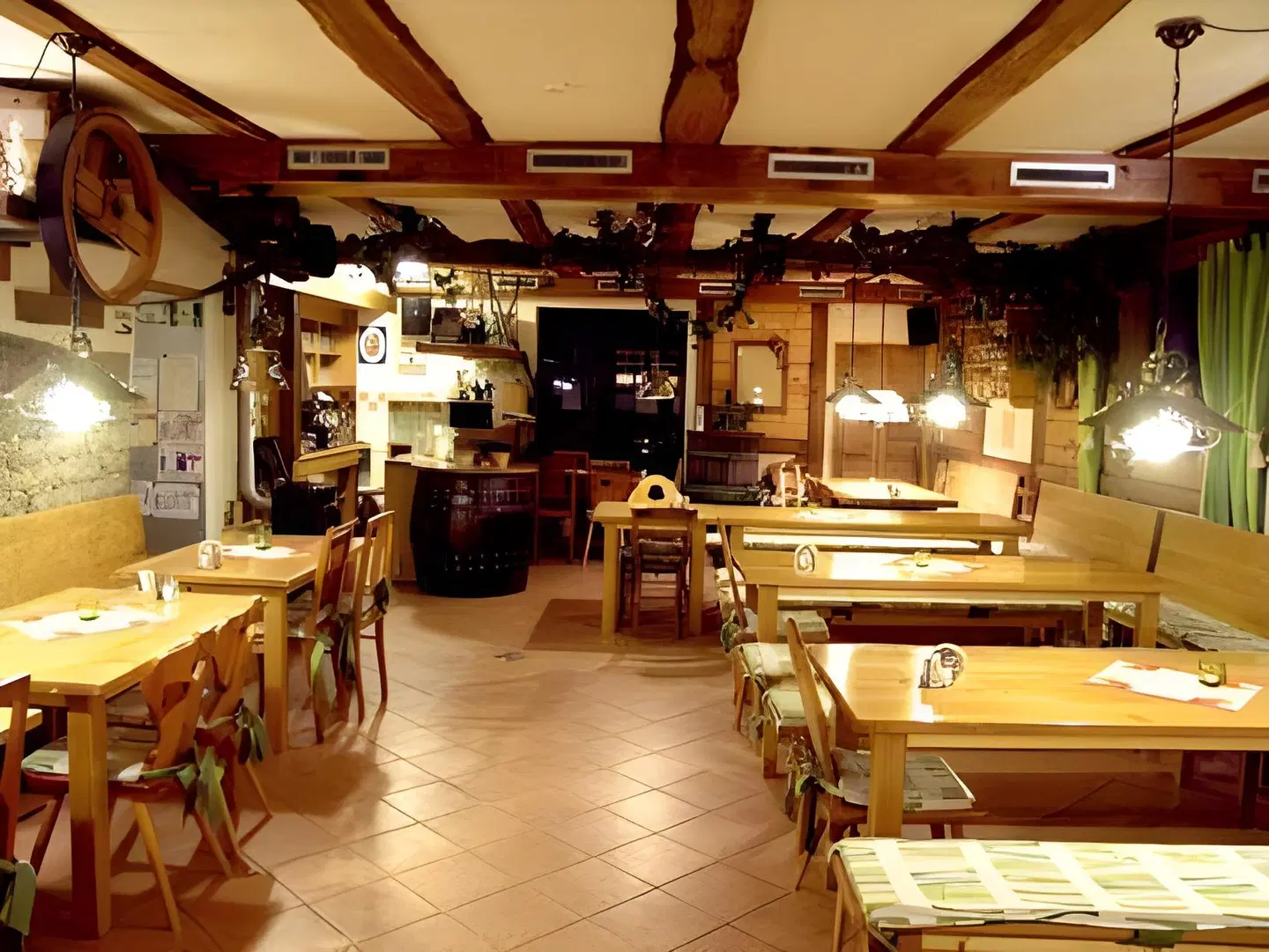 Wirtshaus am Treidelpfad Bar